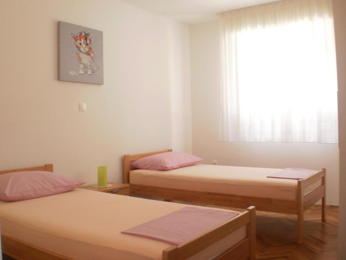 Apartment Lana Omiš Esterno foto
