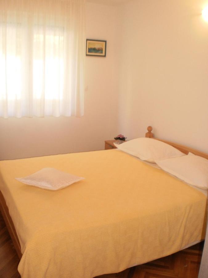 Apartment Lana Omiš Esterno foto