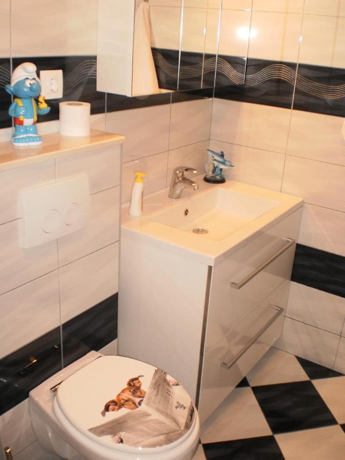 Apartment Lana Omiš Esterno foto