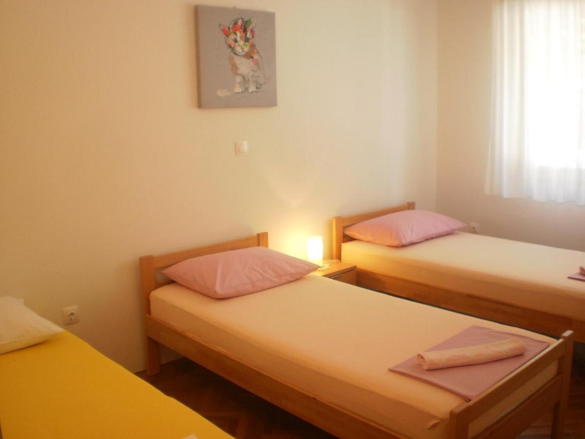 Apartment Lana Omiš Esterno foto